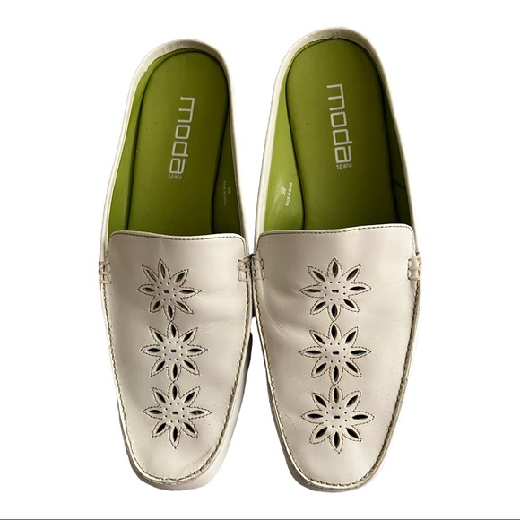 Shoes - Moda Hand Tooled White Comfortable Shoes 9